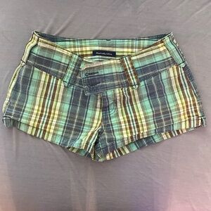 Abercrombie & Fitch plaid shorts